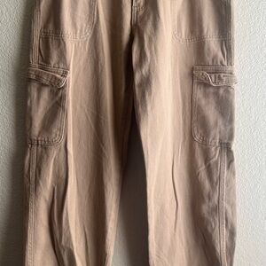 Woman’s Tan Cargo Pants
